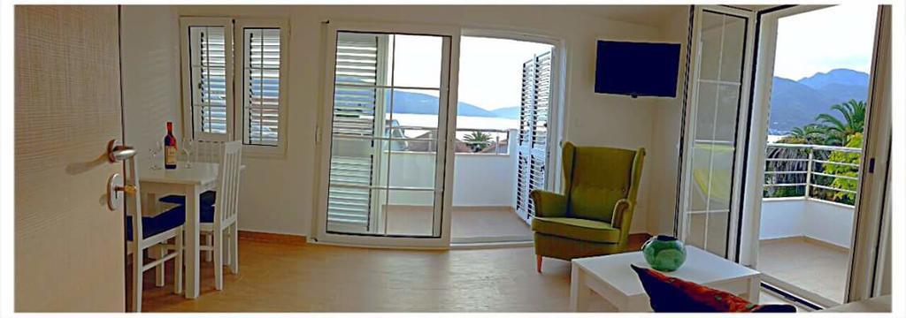 Apartment Milas Tivat Eksteriør bilde