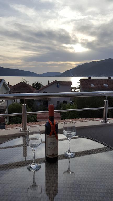 Apartment Milas Tivat Eksteriør bilde