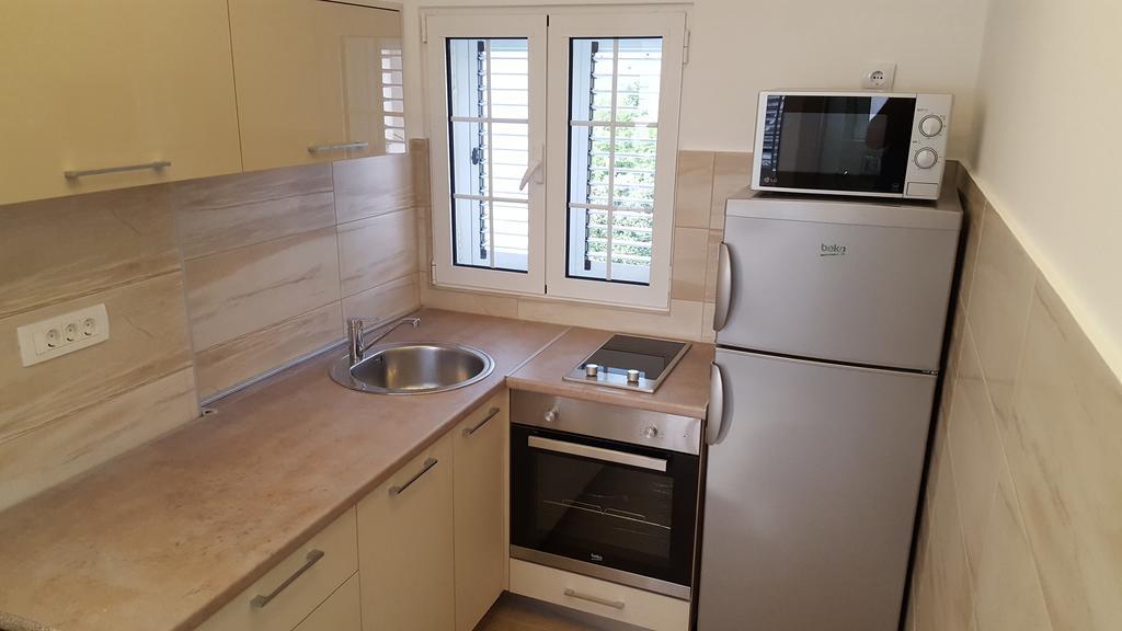 Apartment Milas Tivat Eksteriør bilde